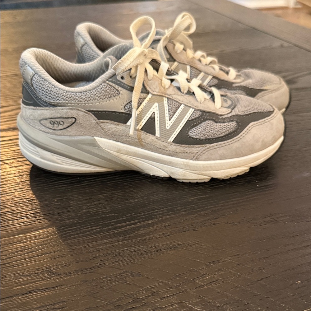 New Balance 990 Gray and White Sneakers Wide Width